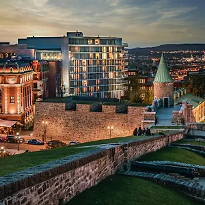**** Hotel Le Capitole Canada