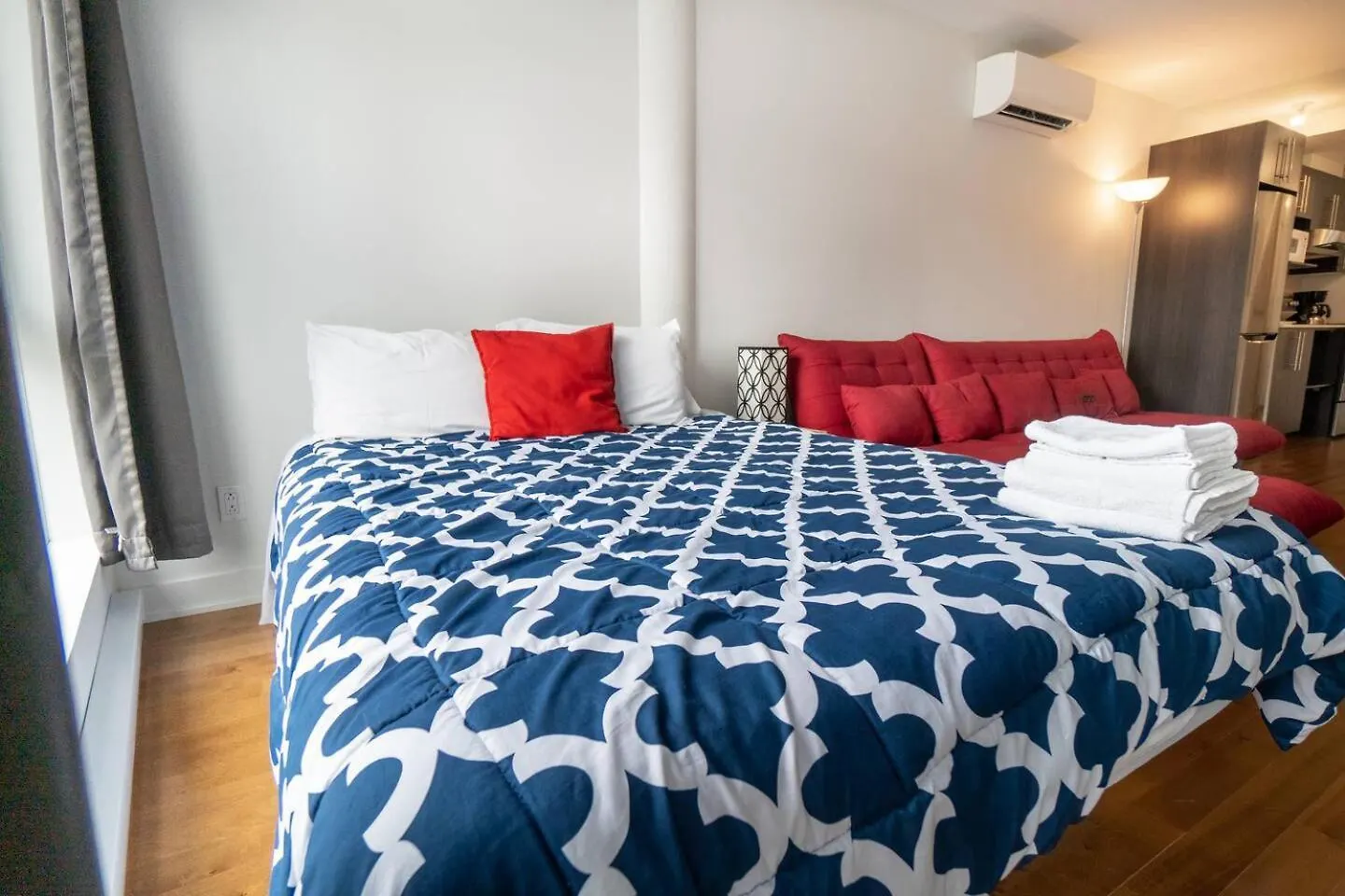 Aparthotel Rozenhaus Montreal Hotel